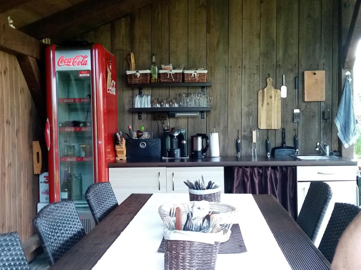 Mija Apartman S Vinnym Sklipkem, Zahradou A Grilem Kájov Eksteriør bilde